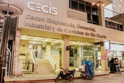 Pese al desplome de las ventas, el CECIS apoya las reformas de Milei y cuestiona a los sindicatos