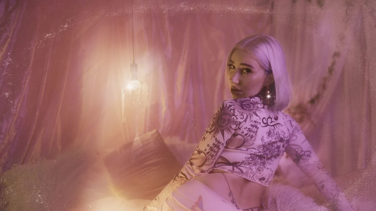 Mechi Pieretti incorpora «Solita» los avances feministas a la música urbana
